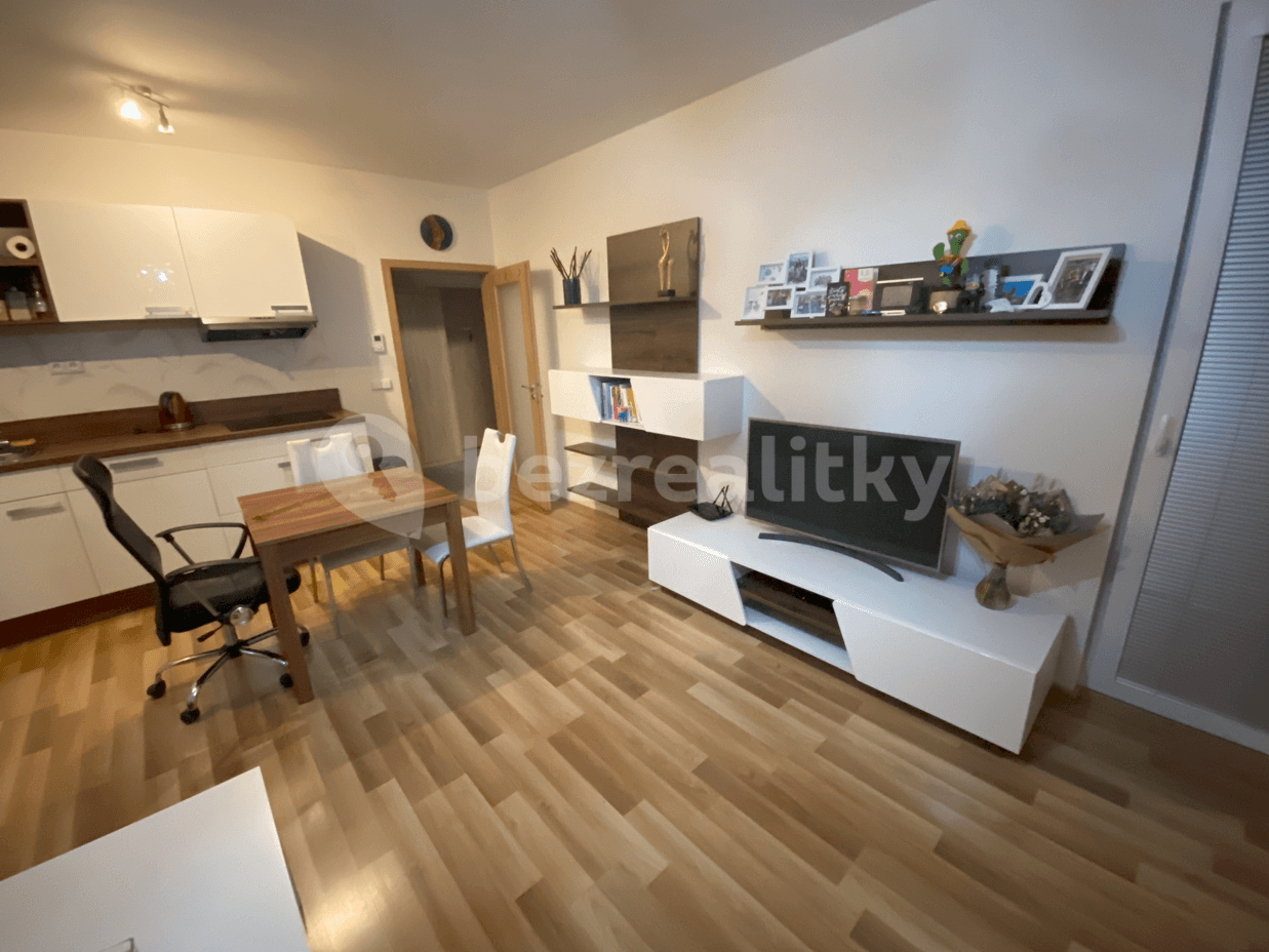 Pronájem bytu 2+kk 56 m², Oty Bubeníčka, Praha, Praha