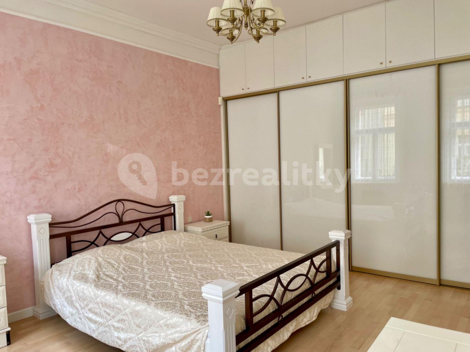 Pronájem bytu 2+kk 56 m², Chodská, Praha, Praha