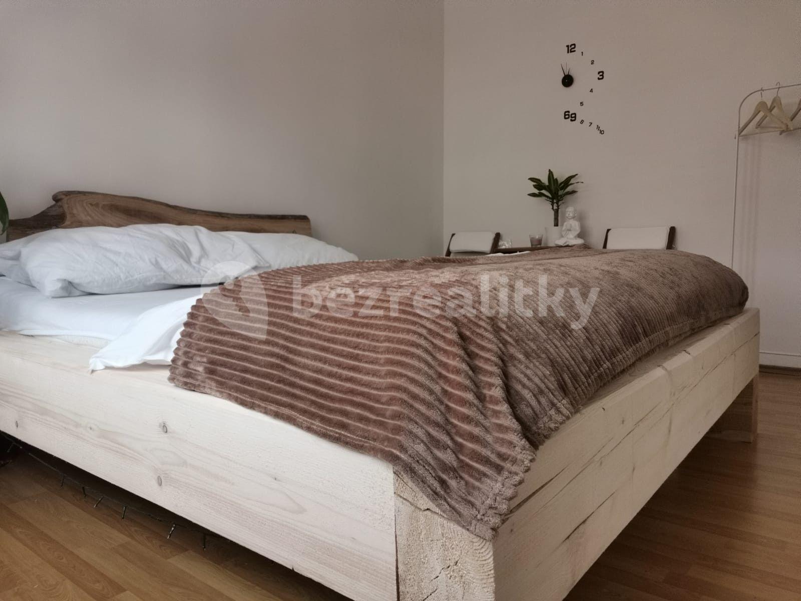 Pronájem bytu 2+kk 40 m², Svatoplukova, Brno, Jihomoravský kraj