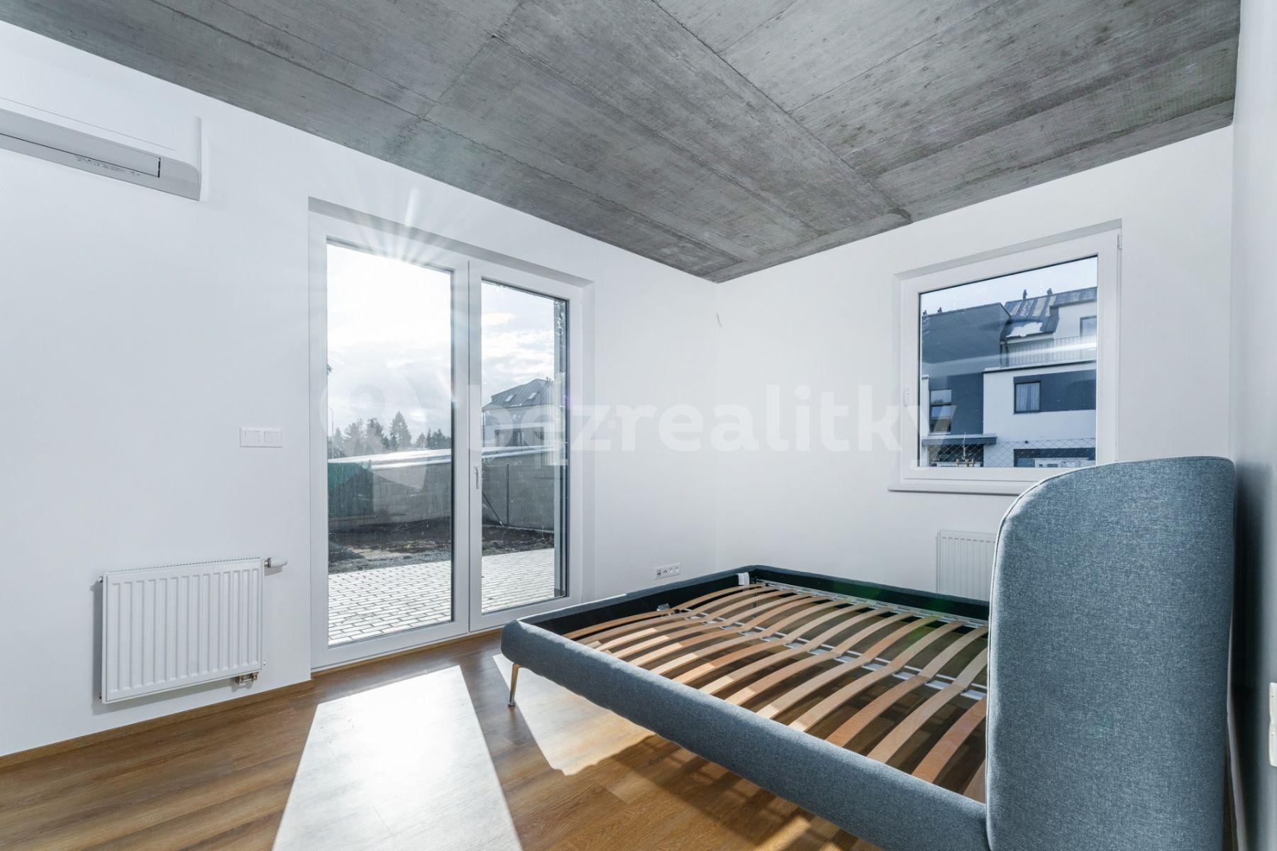 Pronájem bytu 2+kk 61 m², U Slaviborského dvora, Praha, Praha