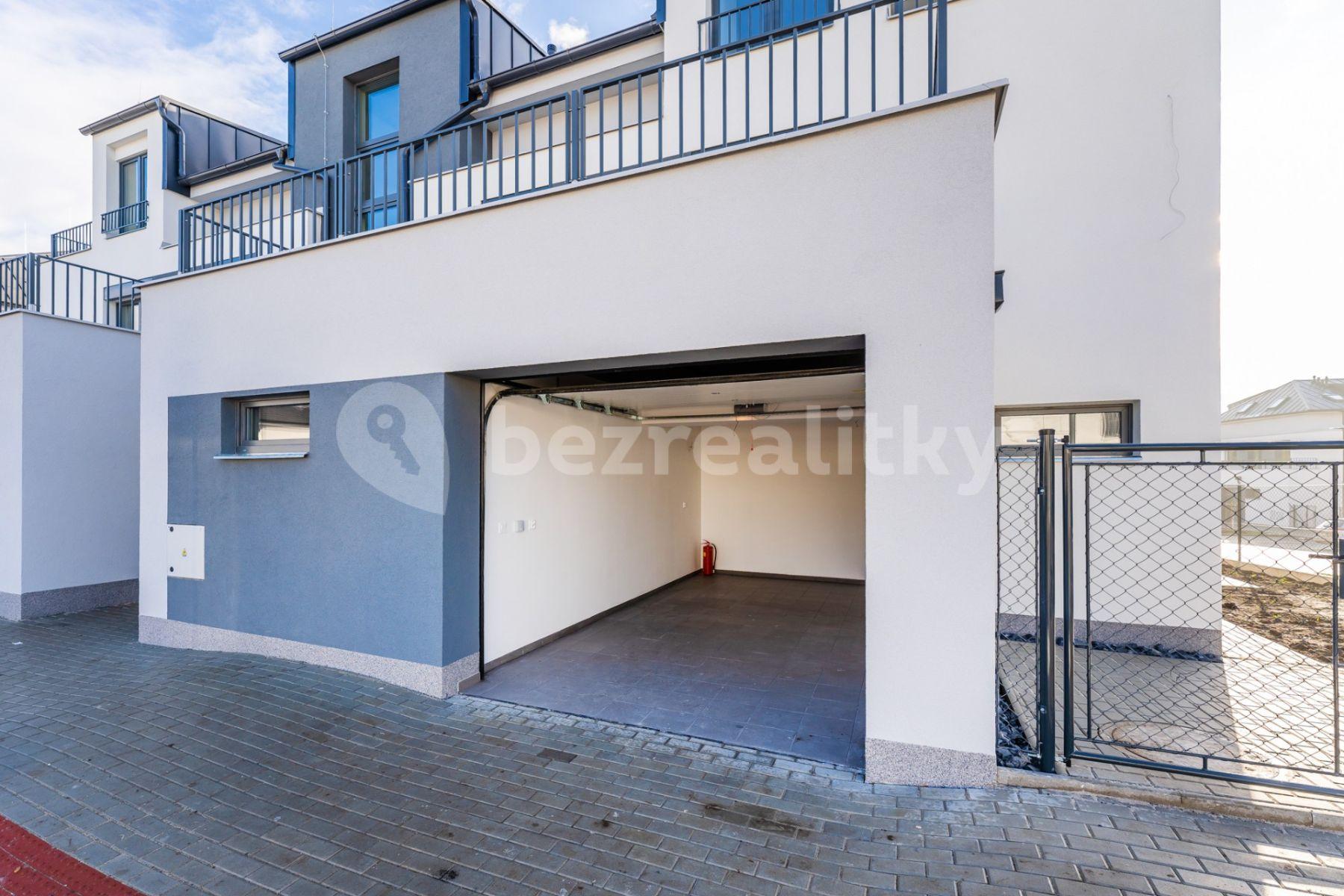 Pronájem bytu 2+kk 61 m², U Slaviborského dvora, Praha, Praha