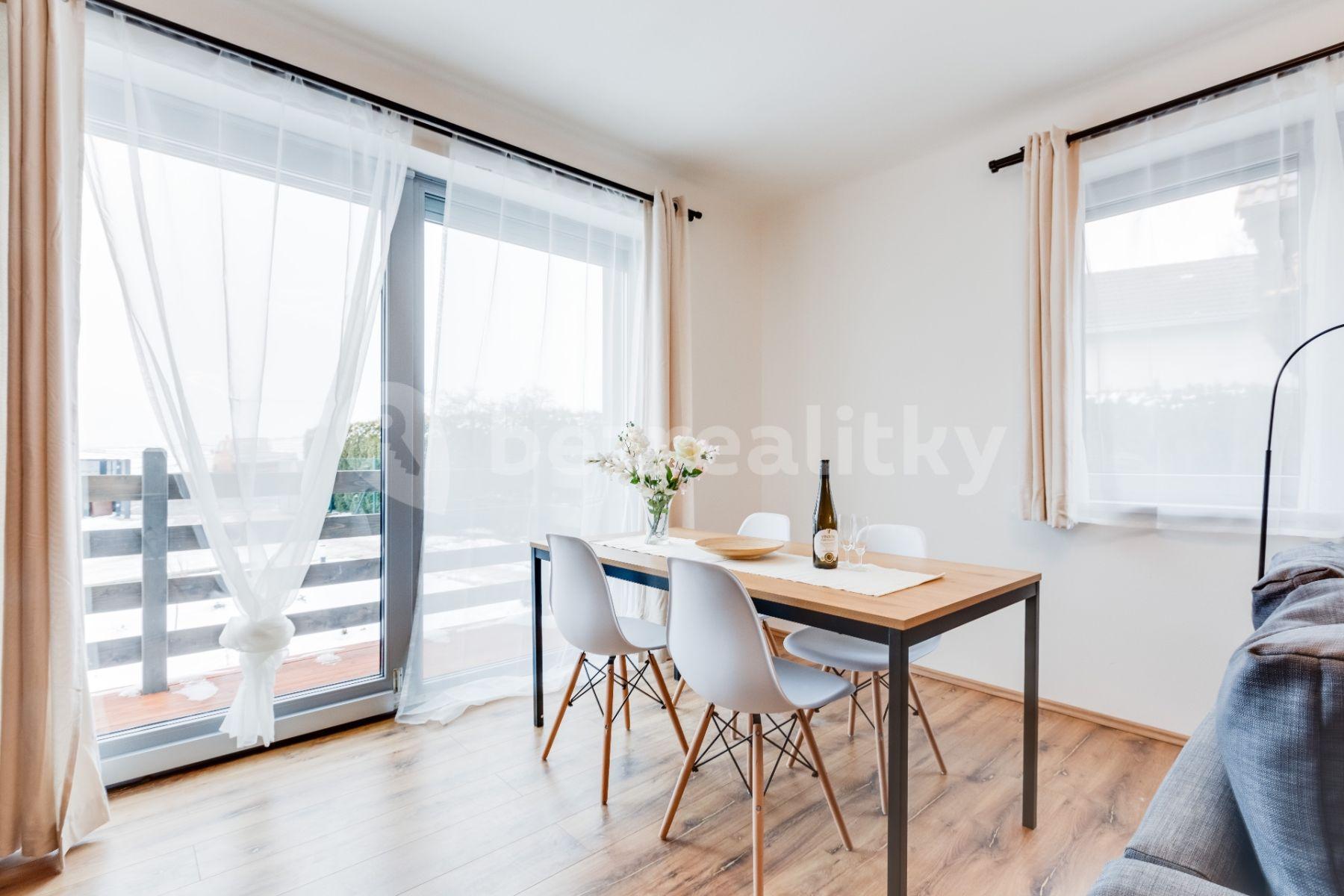 Pronájem bytu 3+kk 78 m², Jažlovická, Říčany, Středočeský kraj