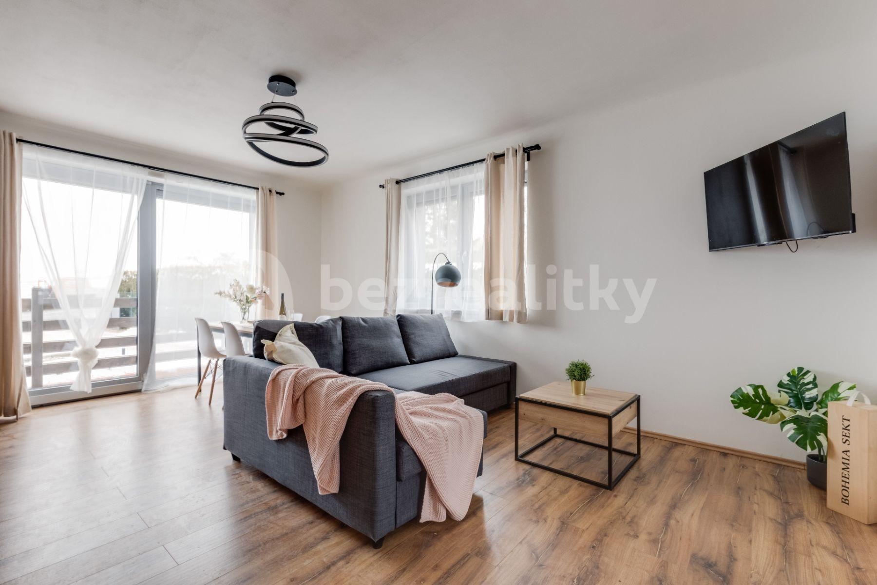 Pronájem bytu 3+kk 78 m², Jažlovická, Říčany, Středočeský kraj