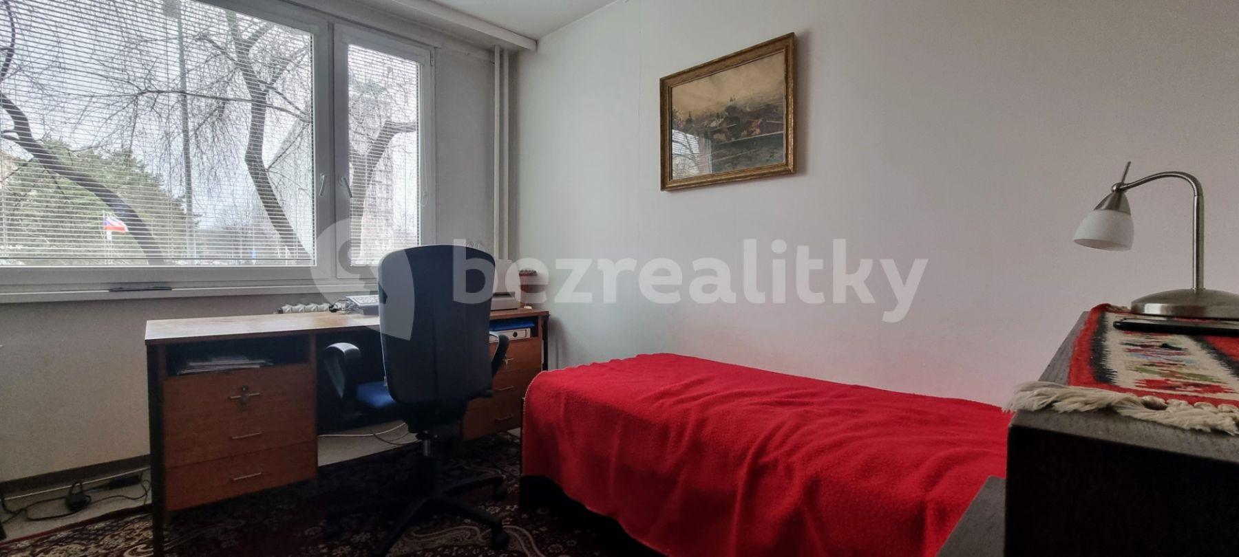 Pronájem bytu 3+1 76 m², Třebenická, Praha, Praha