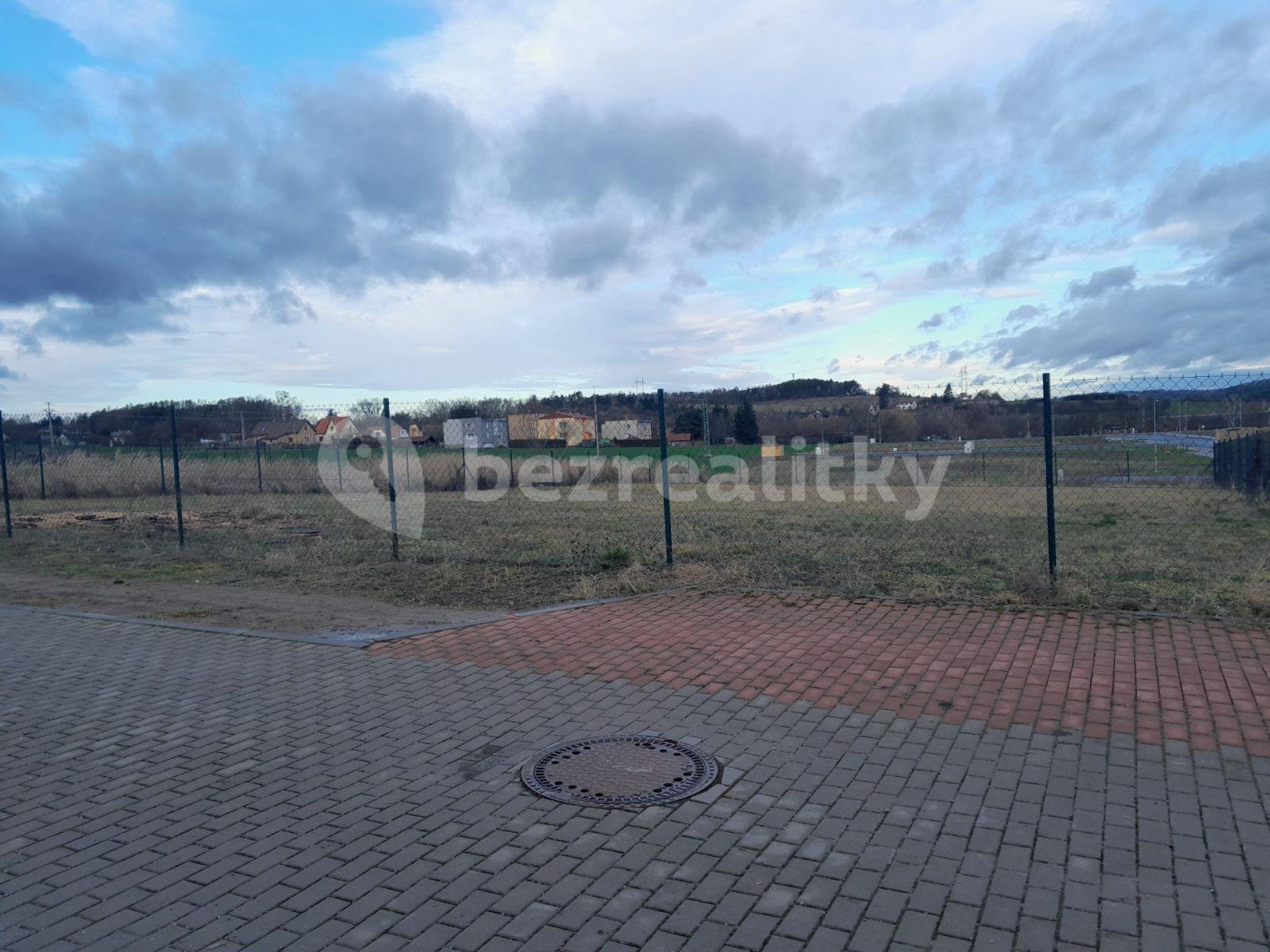 Prodej pozemku 982 m², Lešany, Středočeský kraj