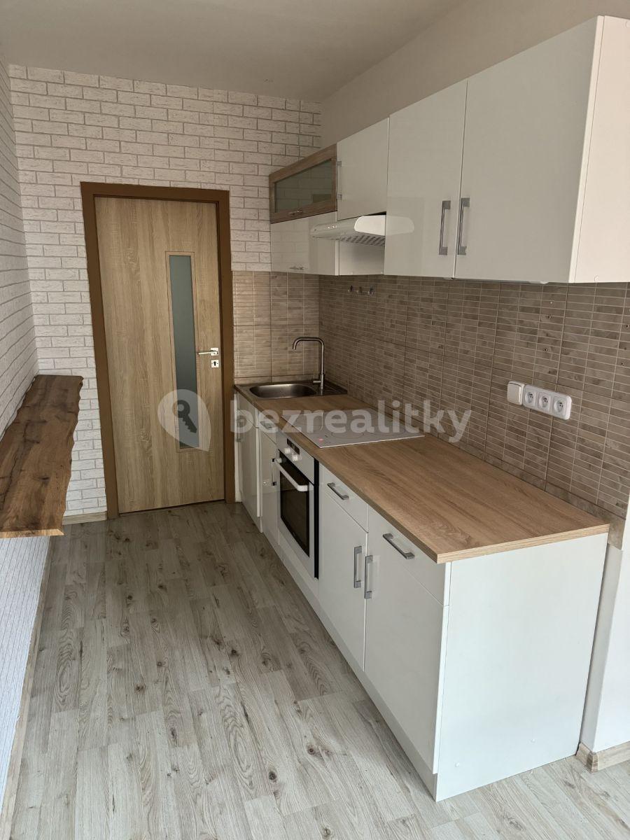 Pronájem bytu 2+1 63 m², Karla Čapka, Krupka, Ústecký kraj