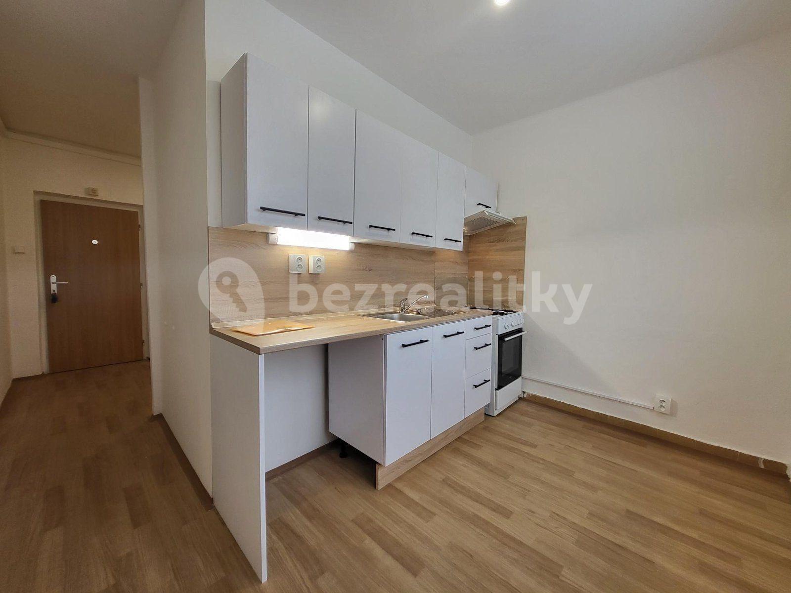 Pronájem bytu 2+1 52 m², Školská, Karviná, Moravskoslezský kraj