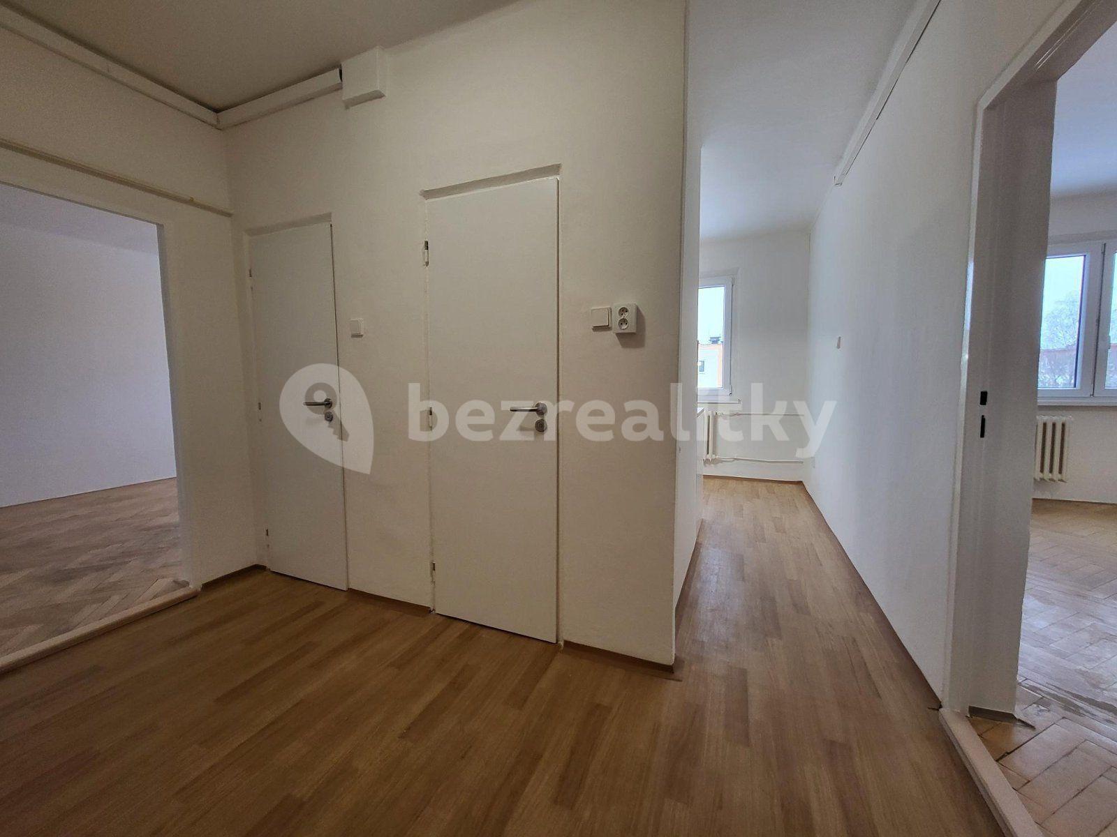 Pronájem bytu 2+1 52 m², Školská, Karviná, Moravskoslezský kraj