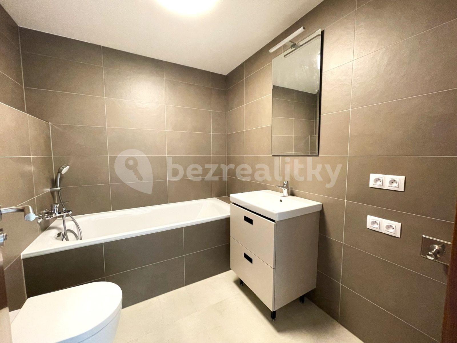 Pronájem bytu 1+kk 38 m², Šiklové, Praha, Praha