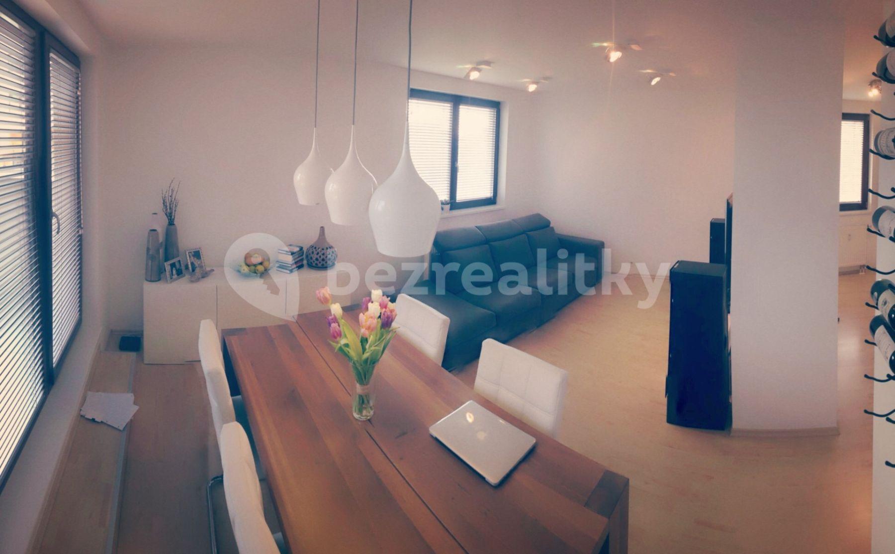 Pronájem bytu 2+kk 60 m², Na Slatince, Praha, Praha