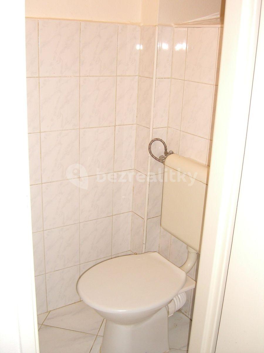 Pronájem bytu 1+kk 27 m², Ke Stírce, Praha, Praha