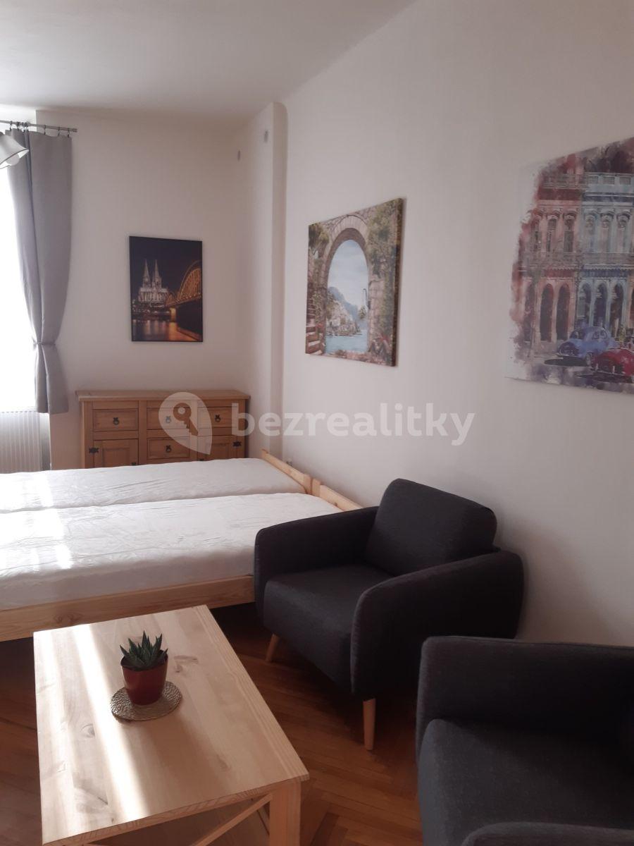 Pronájem bytu 1+1 42 m², Slivenecká, Praha, Praha