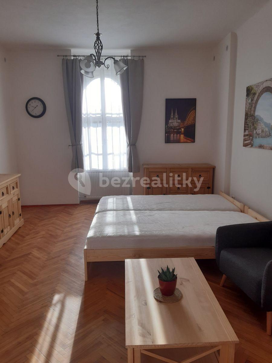 Pronájem bytu 1+1 42 m², Slivenecká, Praha, Praha