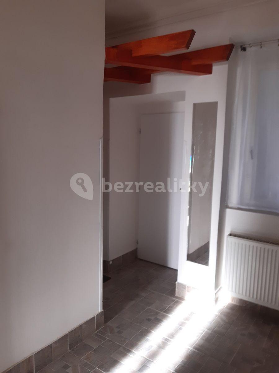 Pronájem bytu 1+1 42 m², Slivenecká, Praha, Praha