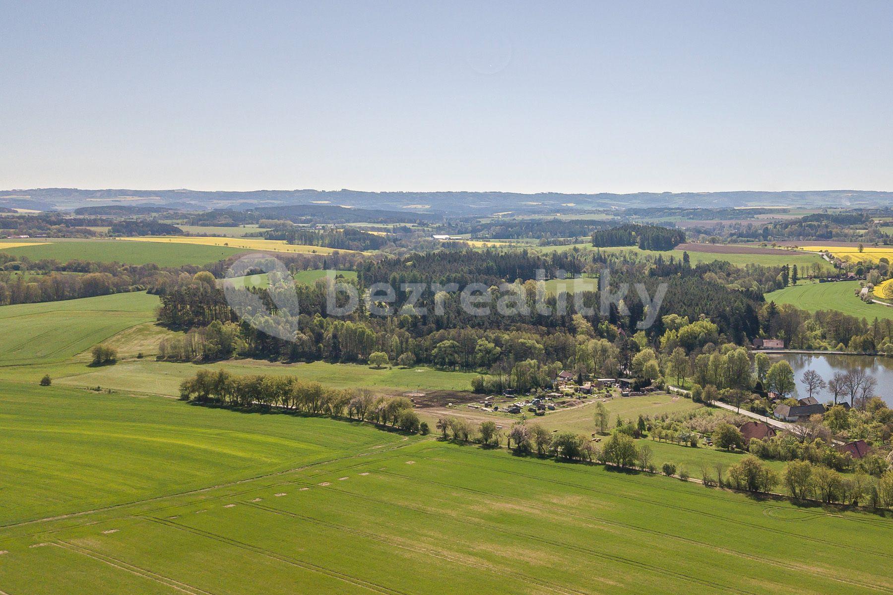 Prodej pozemku 2.322 m², Bořetice, Neustupov, Středočeský kraj