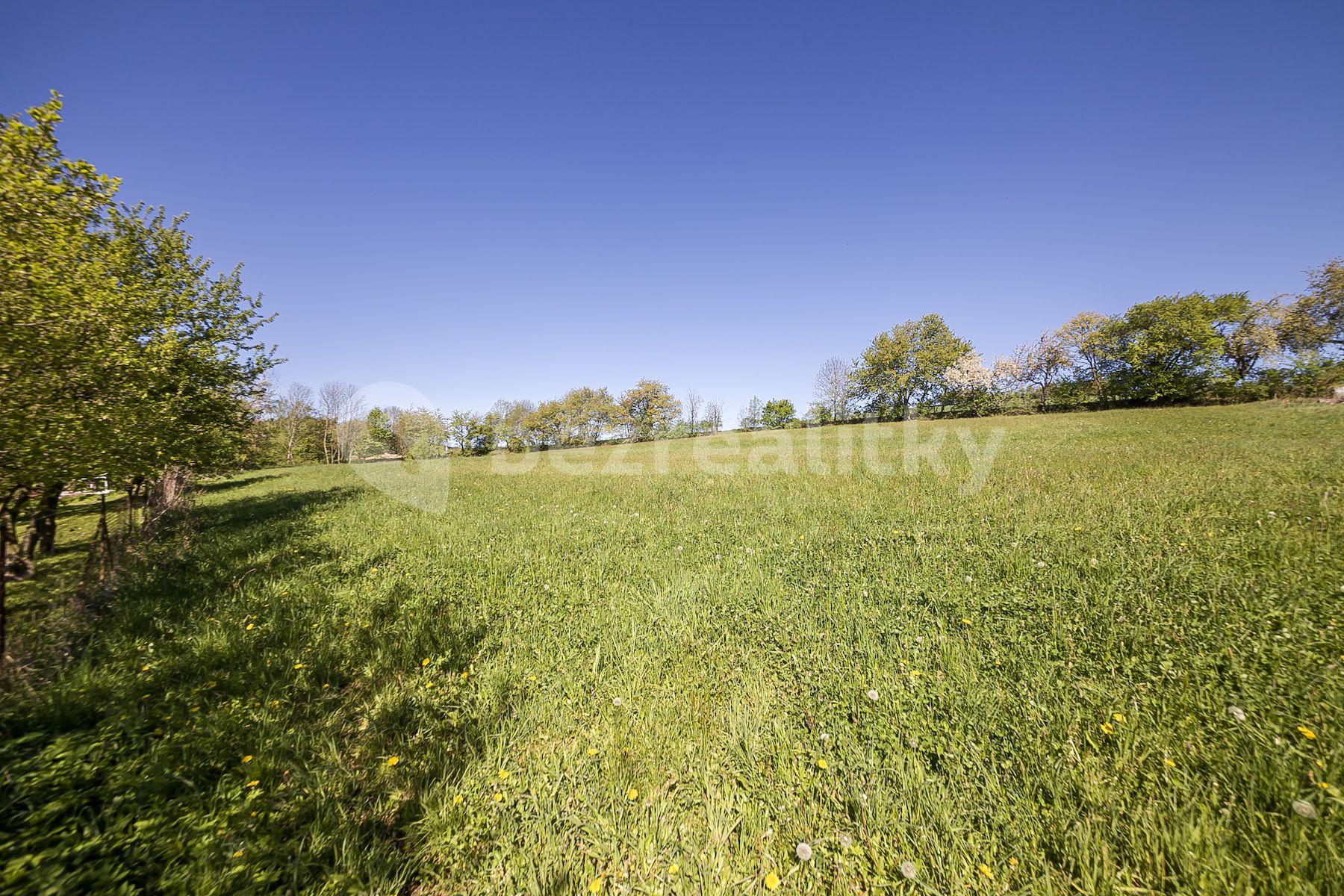 Prodej pozemku 2.322 m², Bořetice, Neustupov, Středočeský kraj