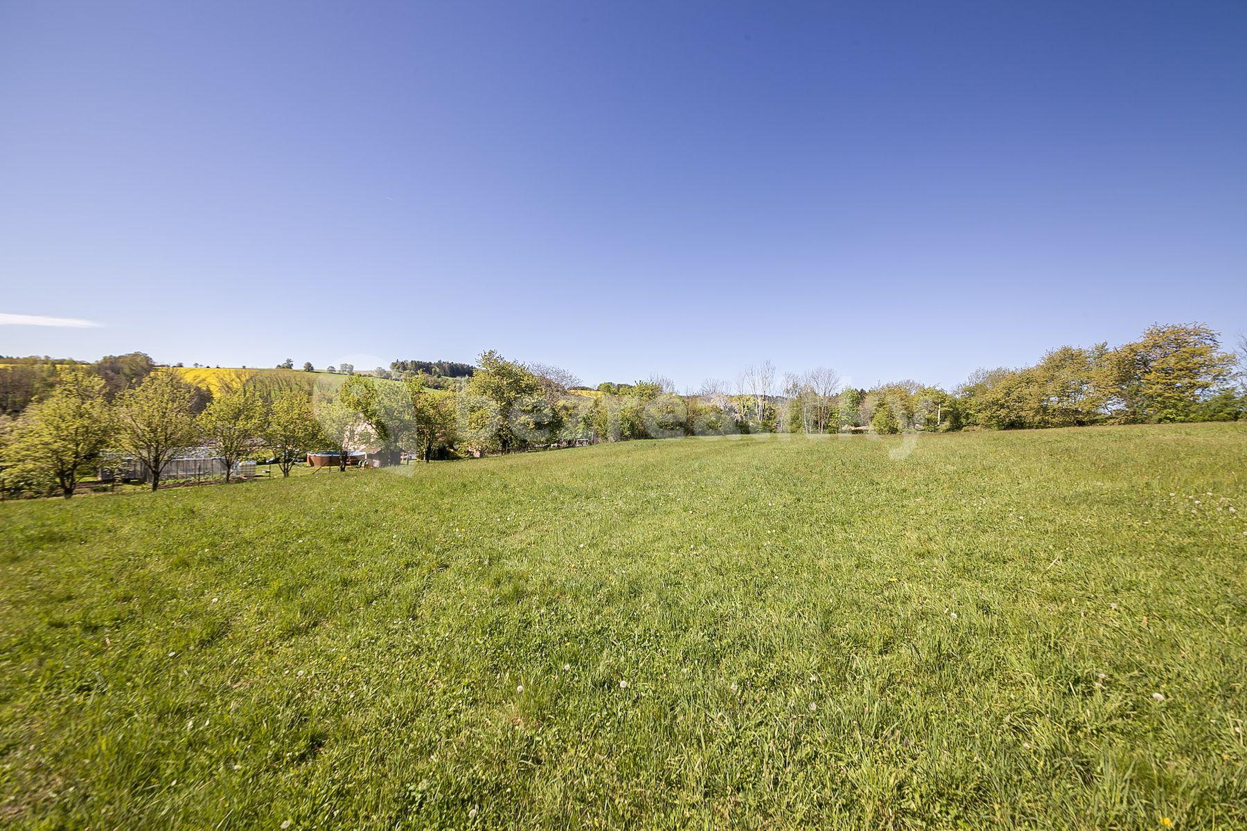 Prodej pozemku 2.322 m², Bořetice, Neustupov, Středočeský kraj