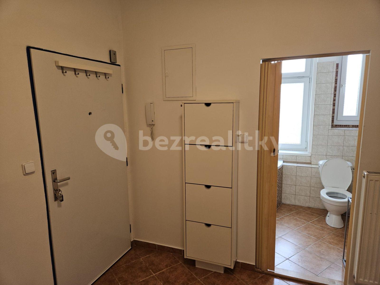 Pronájem bytu 1+kk 32 m², Sokolovská, Praha, Praha