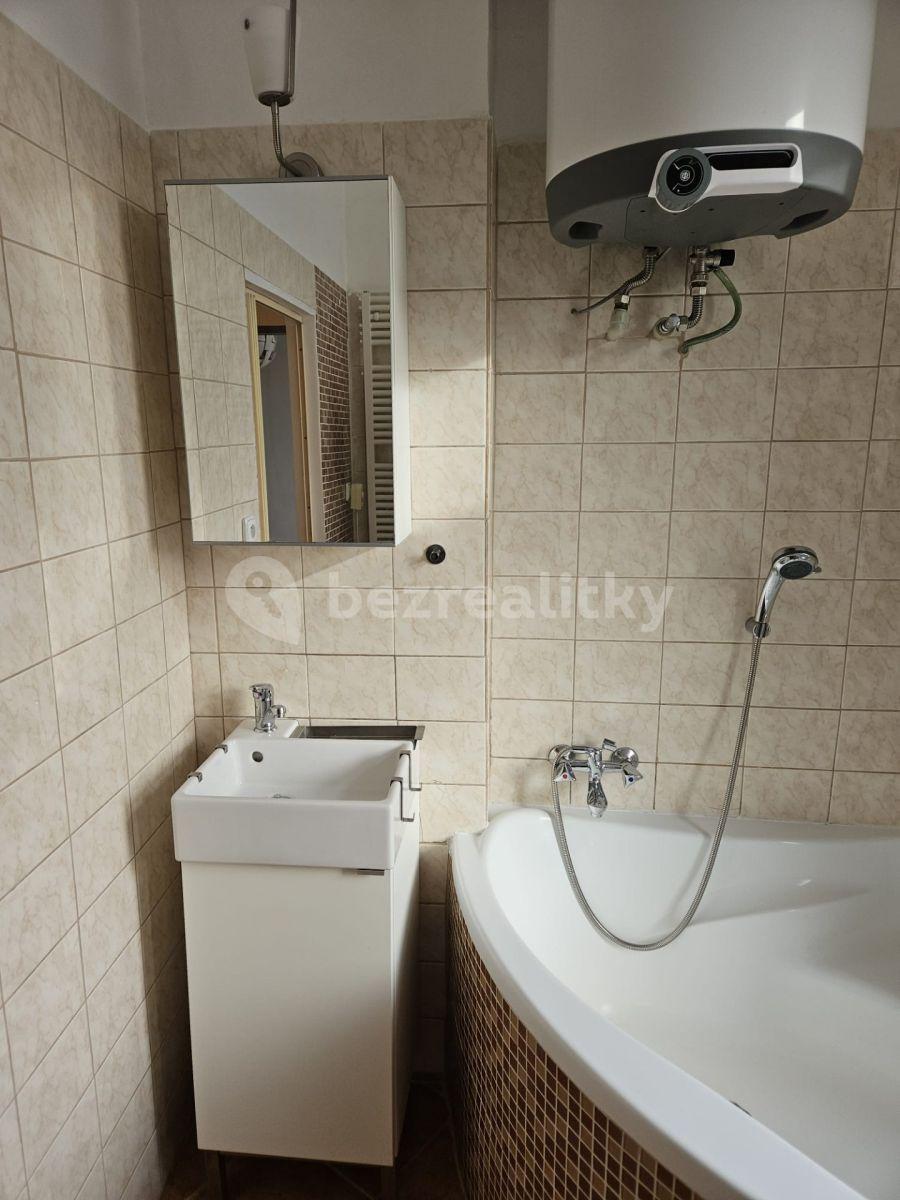 Pronájem bytu 1+kk 32 m², Sokolovská, Praha, Praha