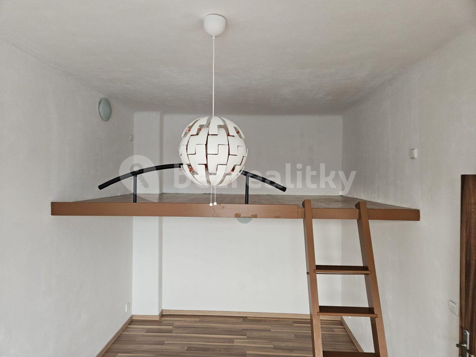 Pronájem bytu 1+kk 32 m², Sokolovská, Praha, Praha