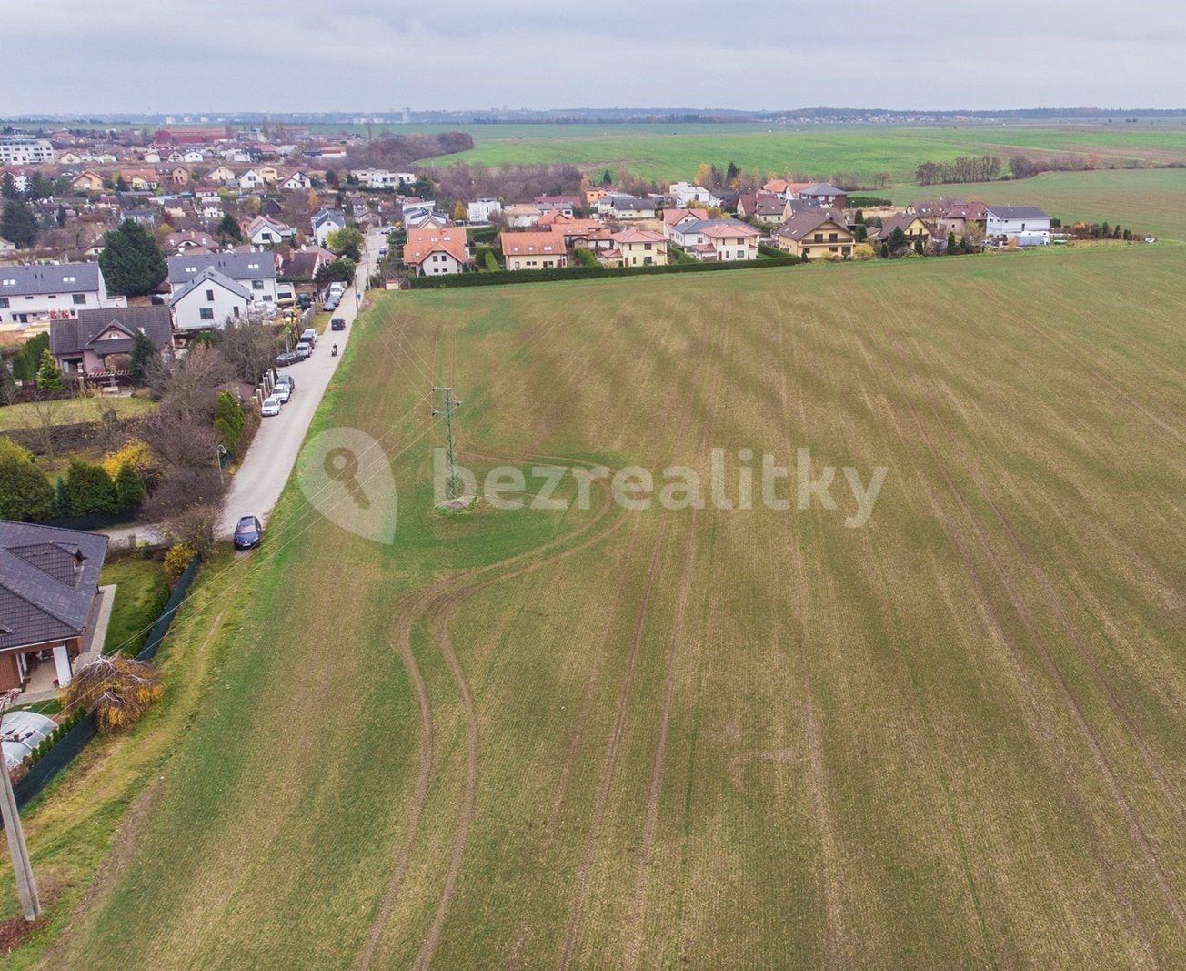 Prodej pozemku 21.479 m², Západní, Horoměřice, Středočeský kraj