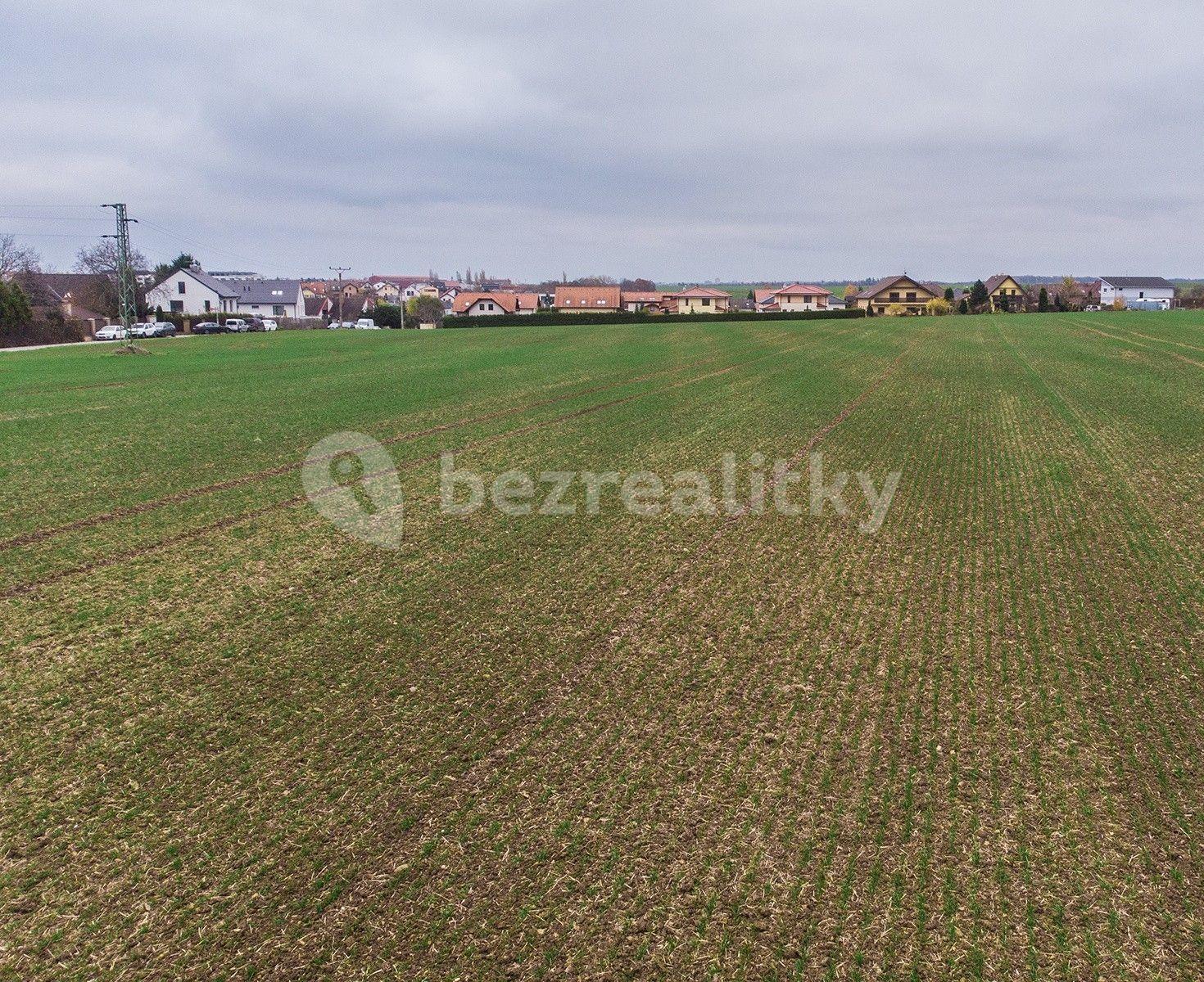 Prodej pozemku 21.479 m², Západní, Horoměřice, Středočeský kraj