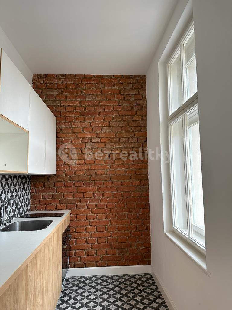 Pronájem bytu 1+kk 25 m², Mírové nám., Písek, Jihočeský kraj