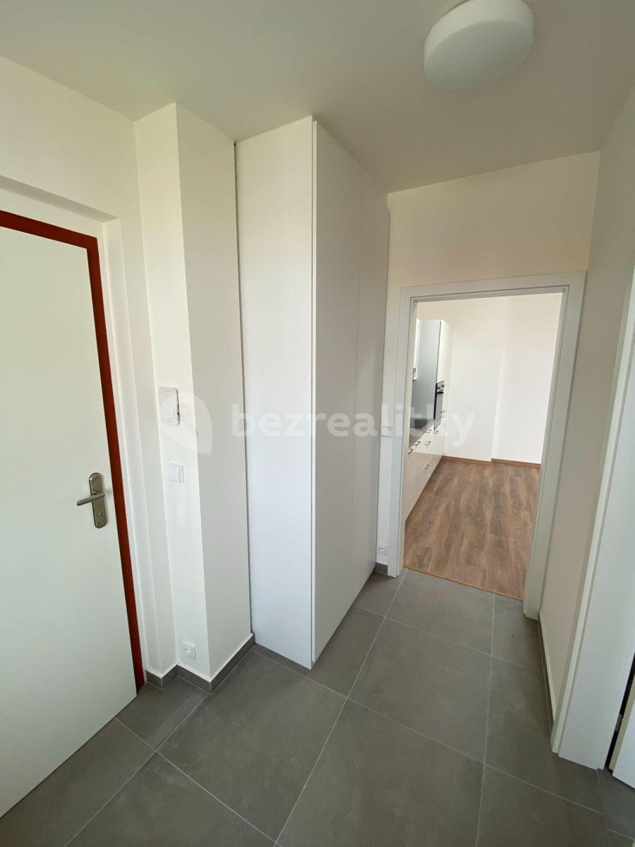 Pronájem bytu 2+kk 57 m², Šaldova, Praha, Praha