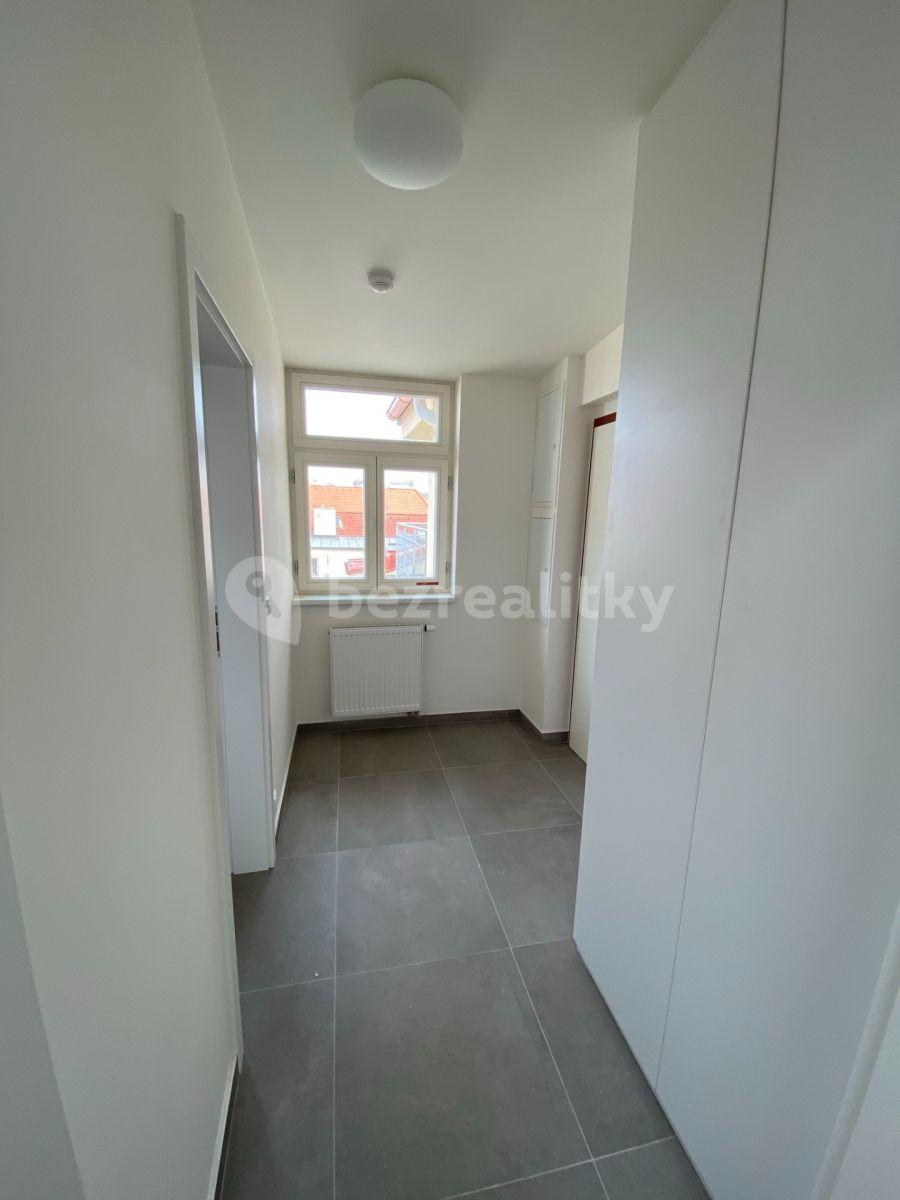 Pronájem bytu 2+kk 57 m², Šaldova, Praha, Praha