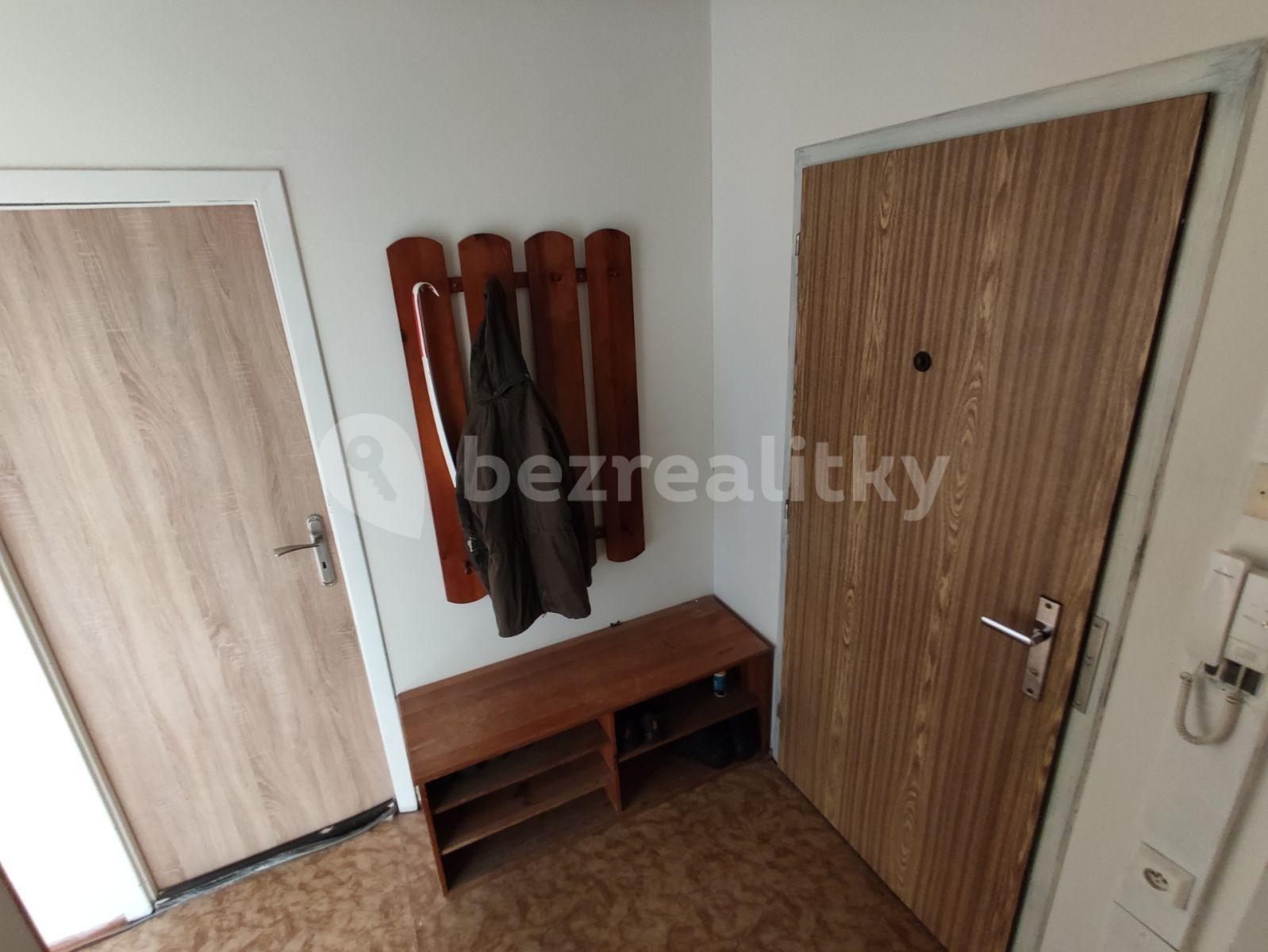 Pronájem bytu 3+1 85 m², Pod Lipami, Praha, Praha