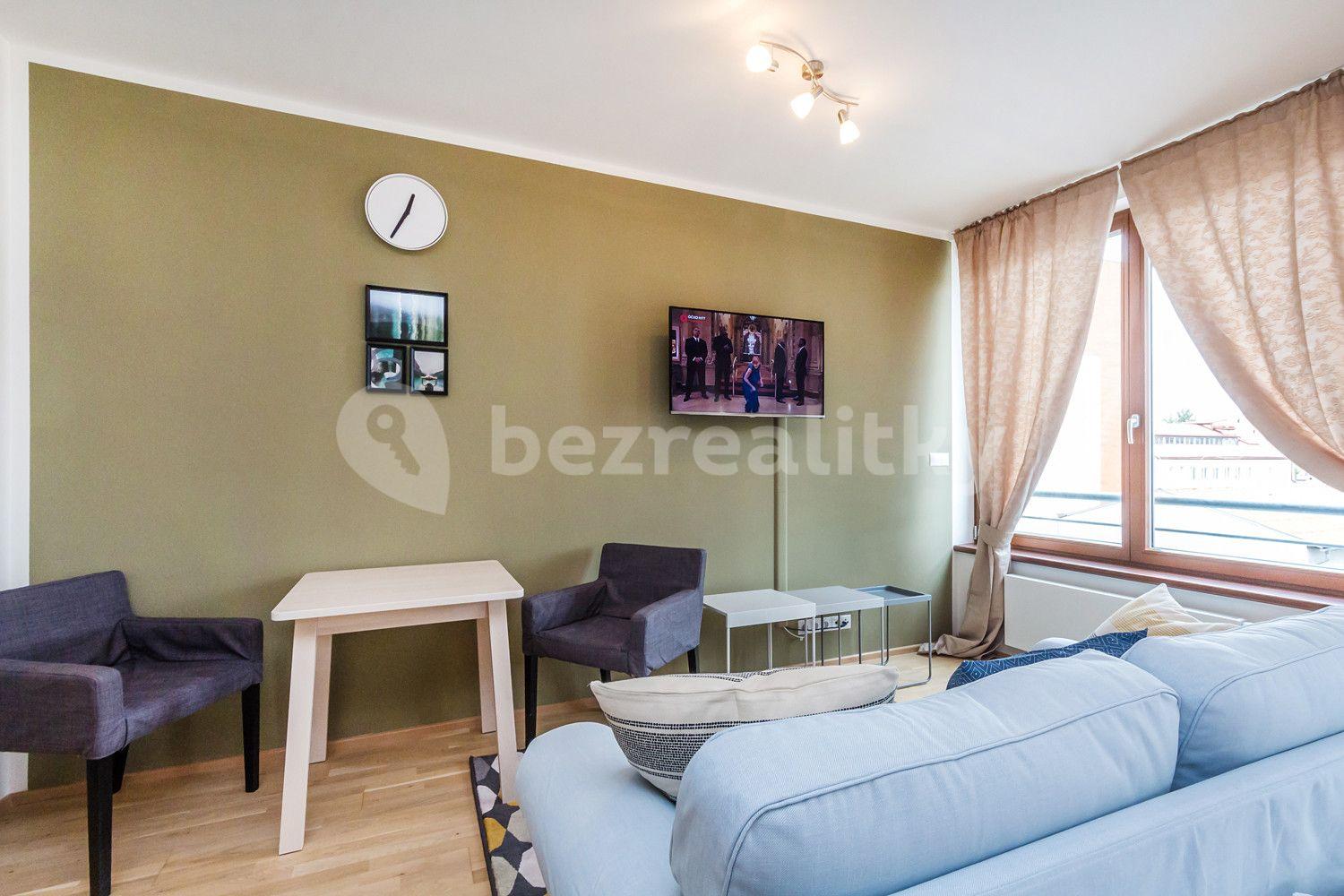 Pronájem bytu 1+kk 30 m², V Háji, Praha, Praha