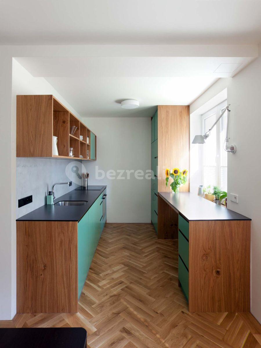 Pronájem bytu 1+kk 35 m², Krásného, Praha, Praha