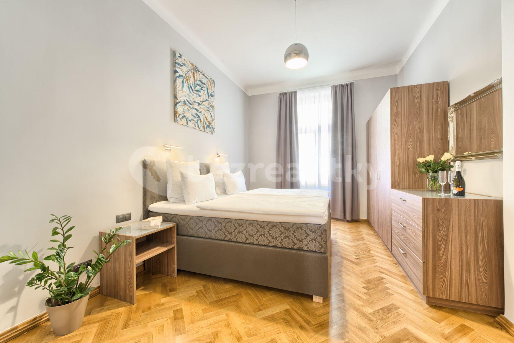 Pronájem bytu 3+1 97 m², Dušní, Praha, Praha