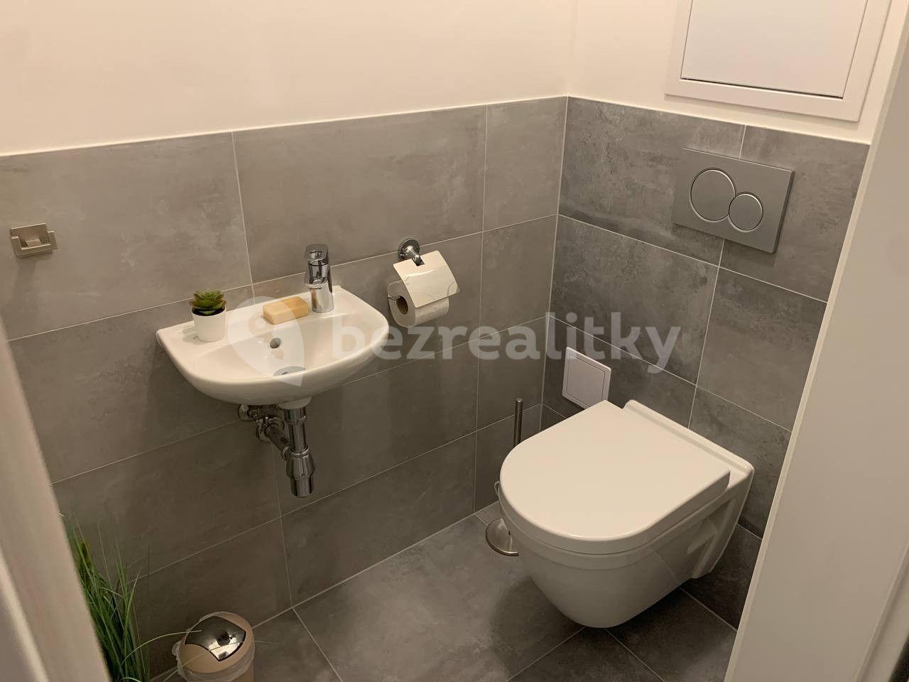 Pronájem bytu 2+kk 80 m², Zapova, Praha, Praha