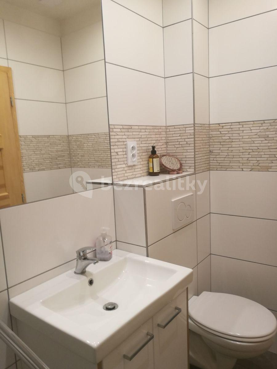 Pronájem bytu 2+kk 52 m², Husinecká, Praha, Praha