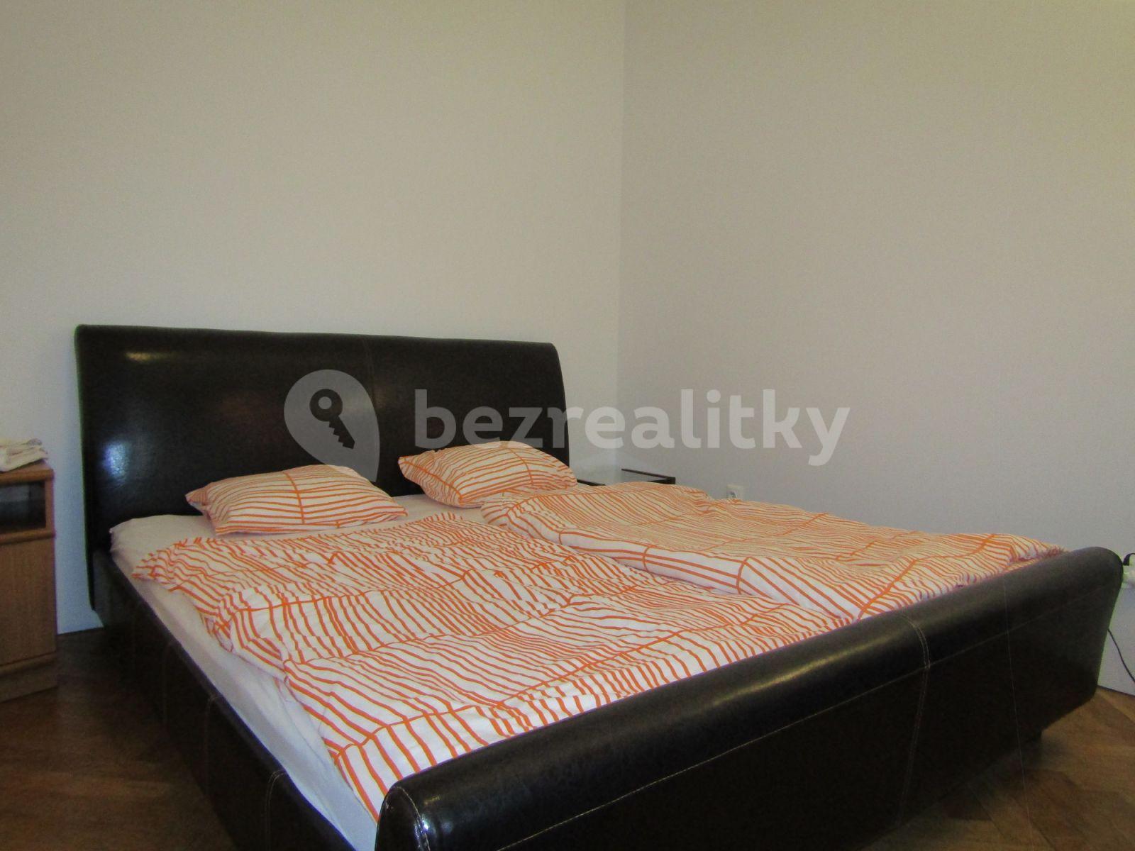 Pronájem bytu 2+1 43 m², Gorkého, Bratislava - mestská časť Staré Mesto, Bratislavský kraj