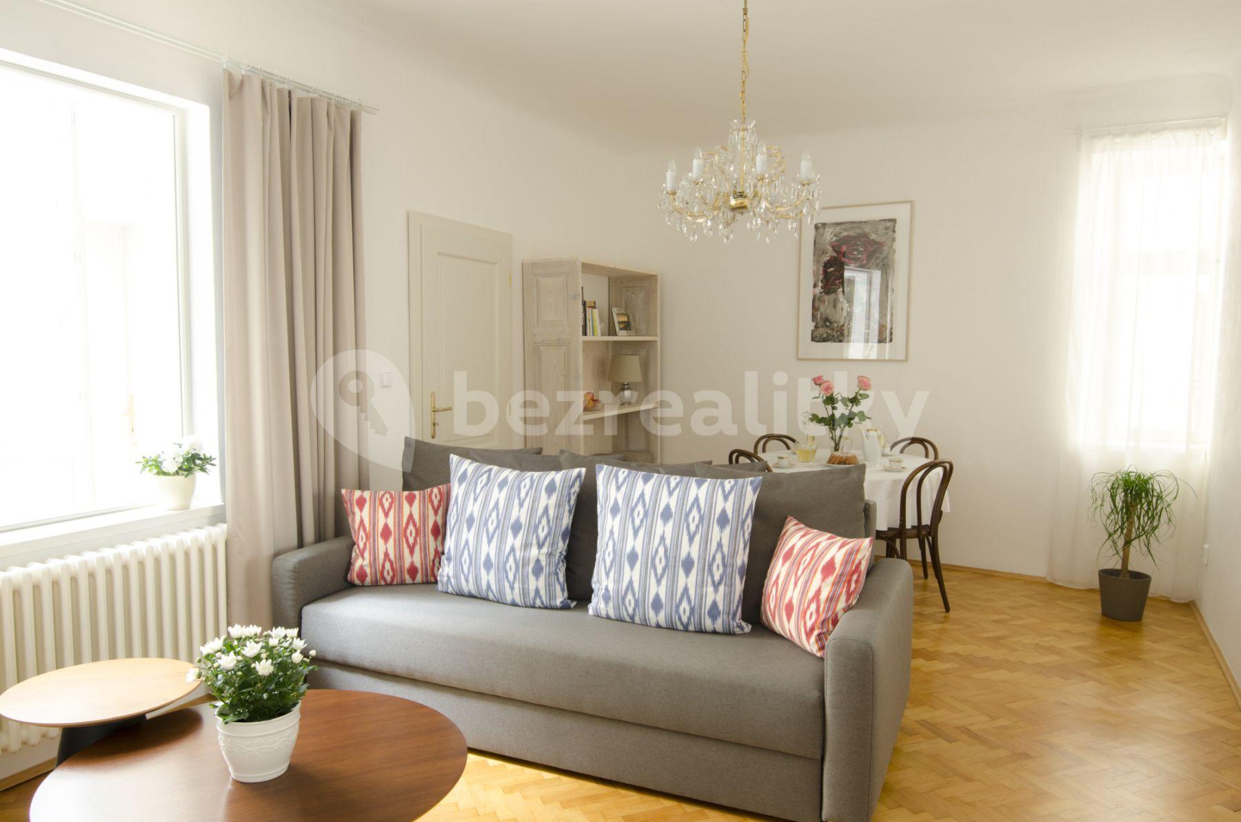 Pronájem bytu 2+1 55 m², Karlova, Praha, Praha