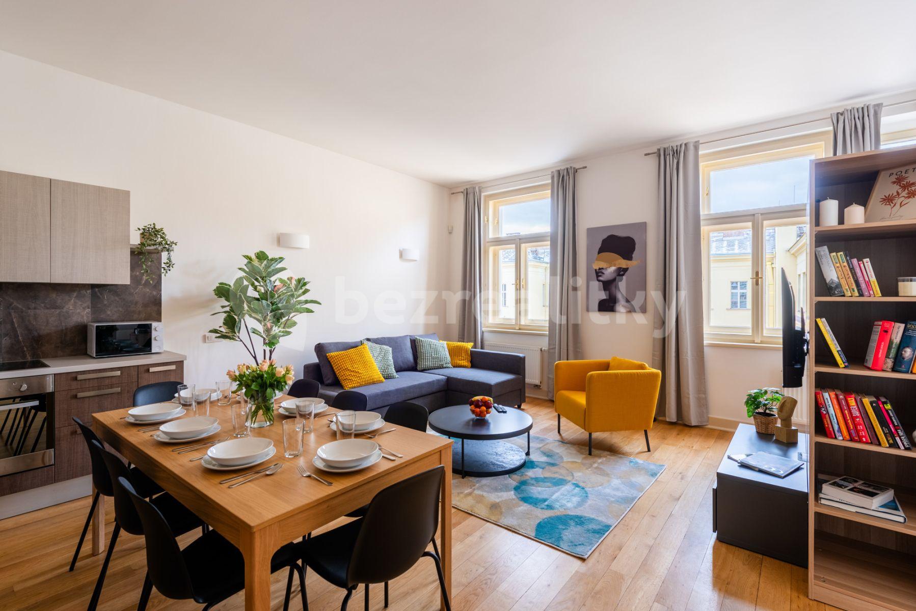 Pronájem bytu 4+1 96 m², Černá, Praha, Praha