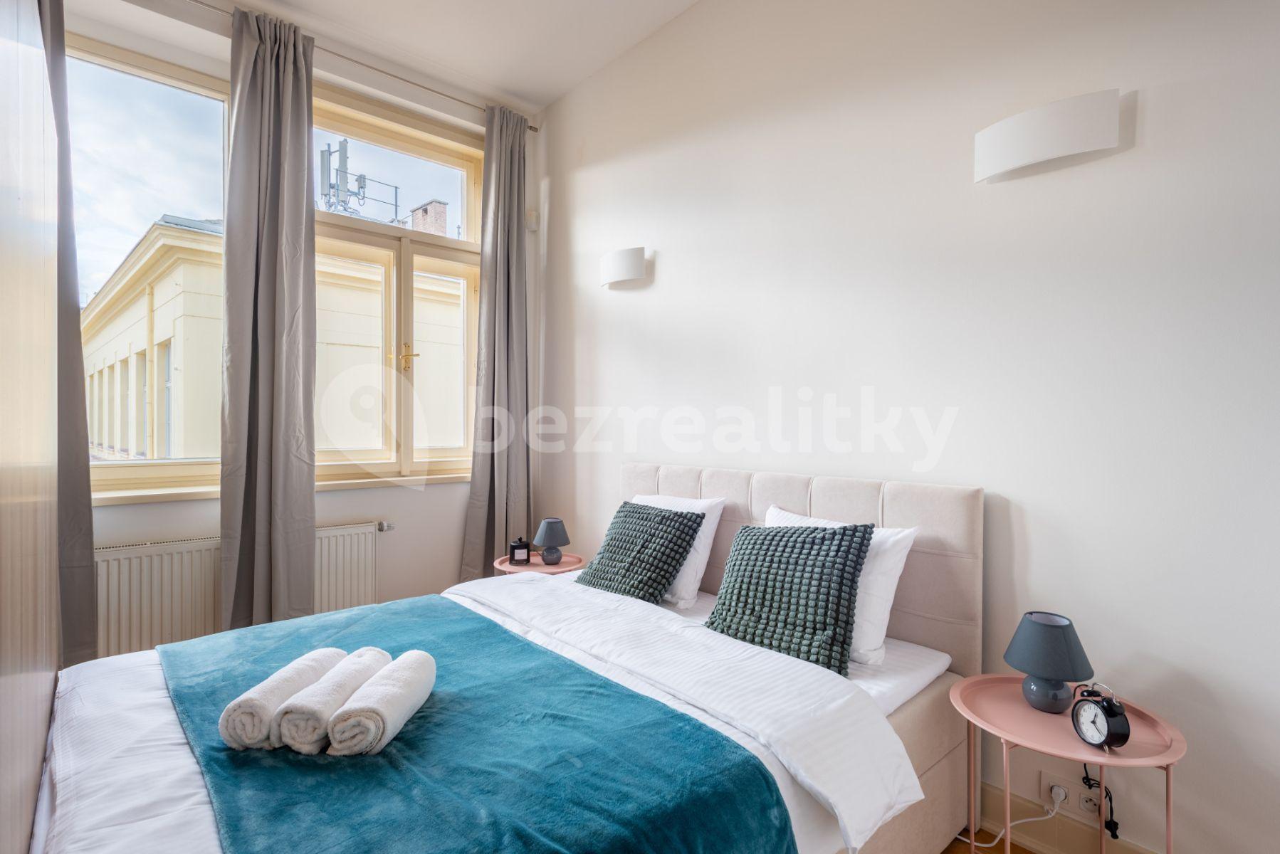 Pronájem bytu 4+1 96 m², Černá, Praha, Praha