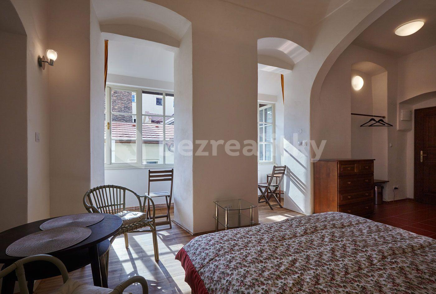 Pronájem bytu 1+kk 35 m², Míšeňská, Praha, Praha