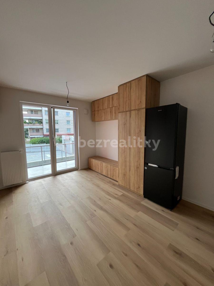 Pronájem bytu 1+kk 32 m², Milánská, Praha, Praha