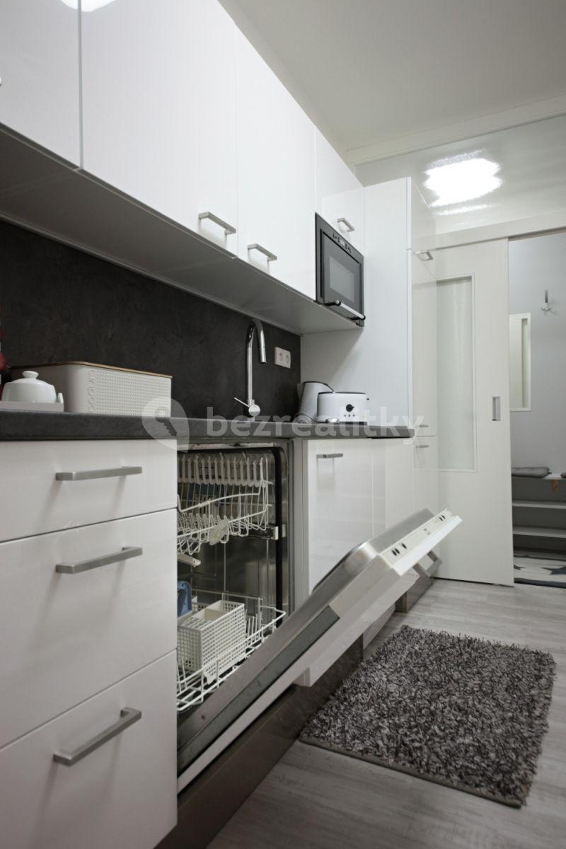 Pronájem bytu 2+1 56 m², Slovinská, Praha, Praha