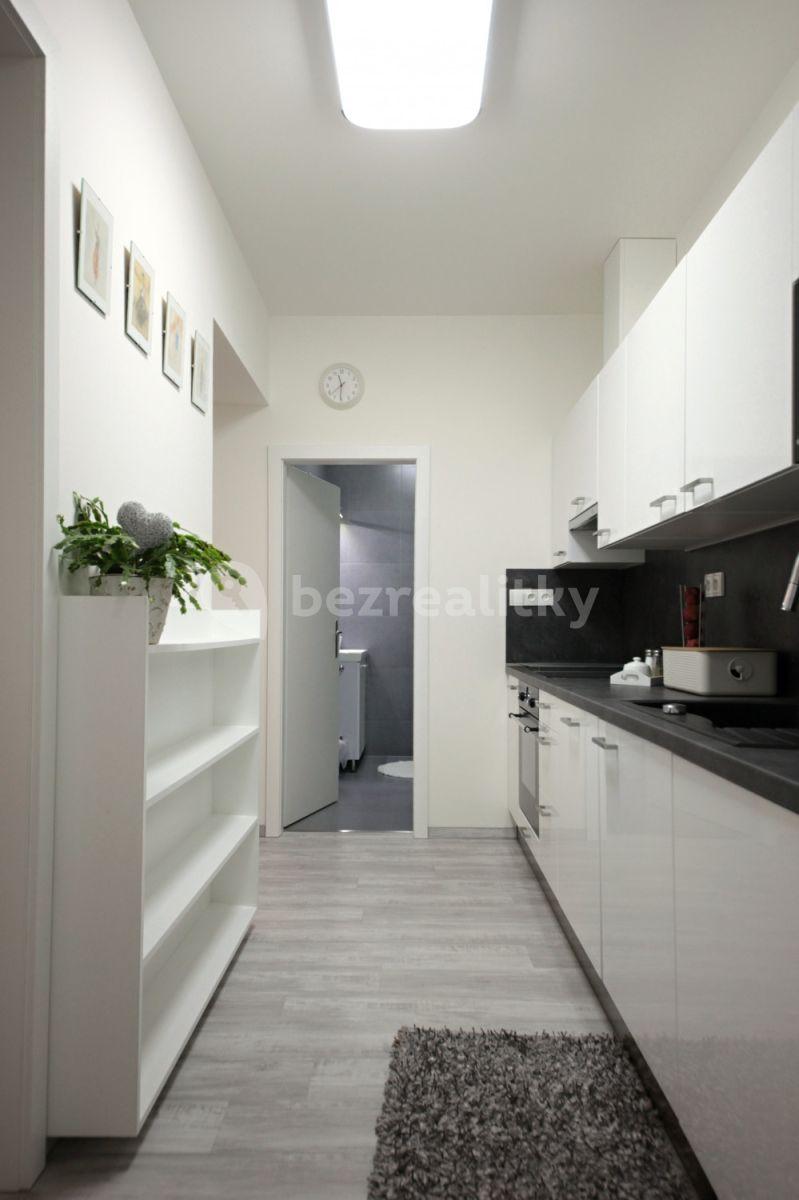 Pronájem bytu 2+1 56 m², Slovinská, Praha, Praha