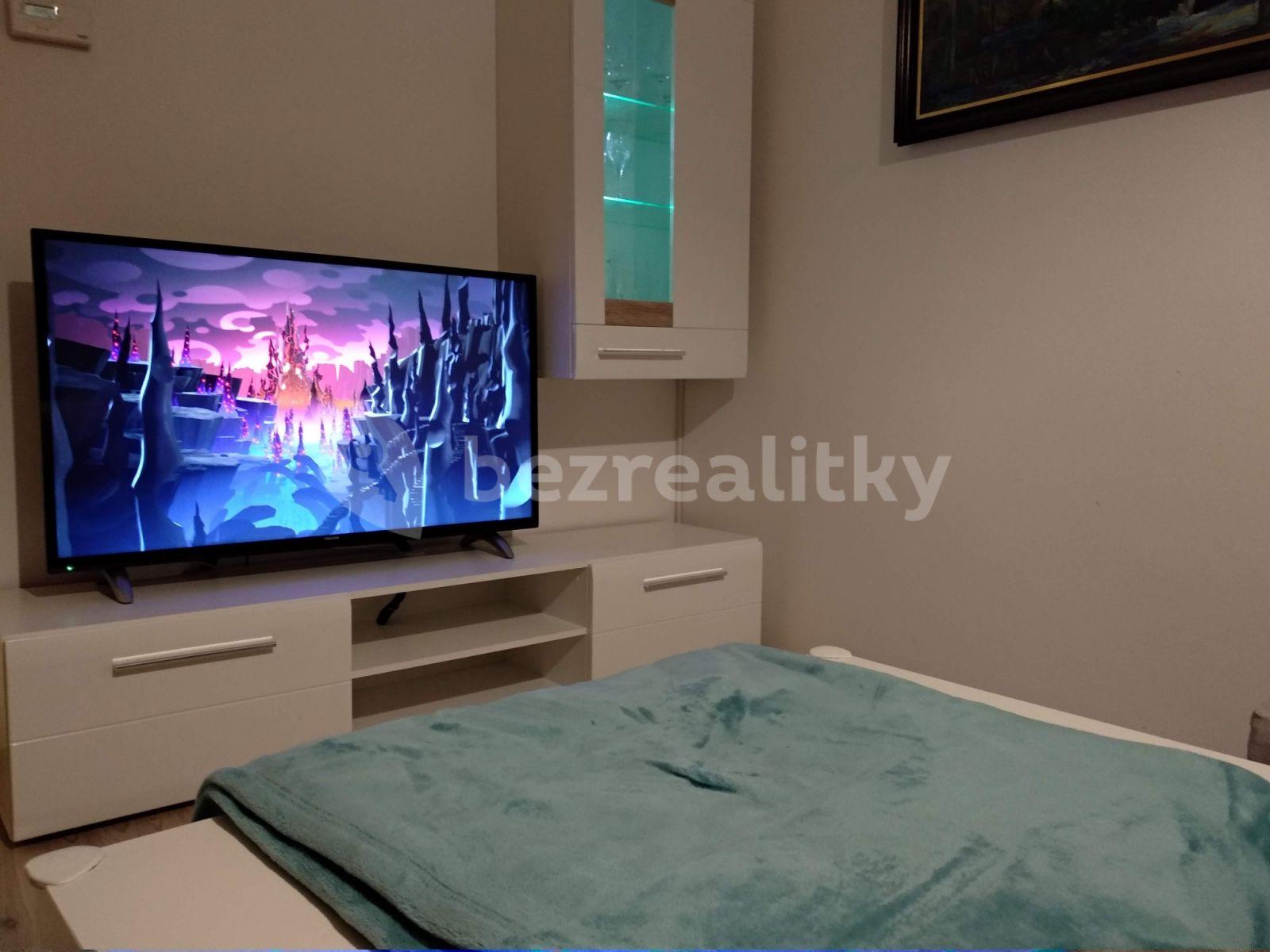 Pronájem bytu 2+1 67 m², V Zahradách, Praha, Praha