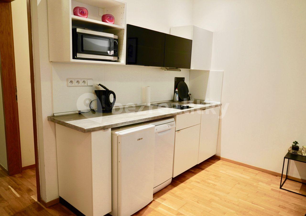 Pronájem bytu 1+1 29 m², Korunní, Praha, Praha