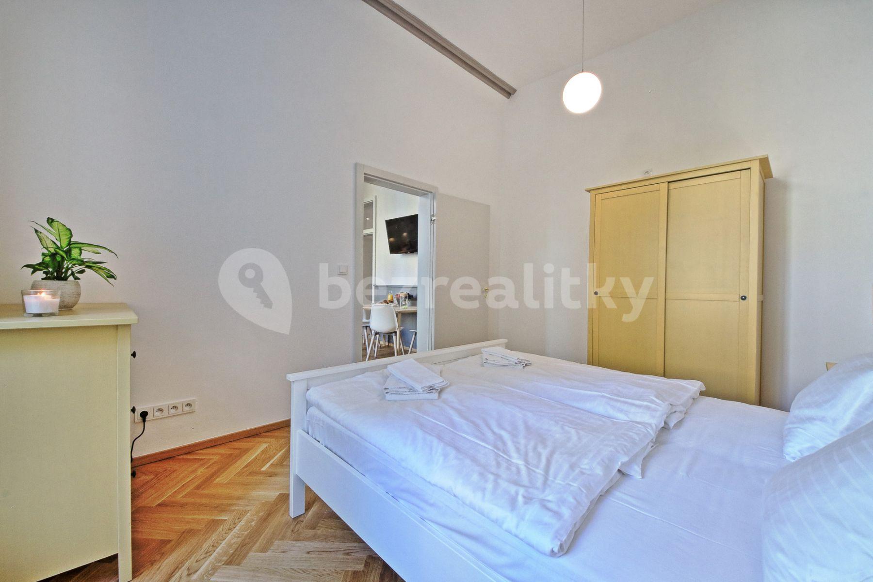 Pronájem bytu 2+kk 48 m², Balbínova, Praha, Praha