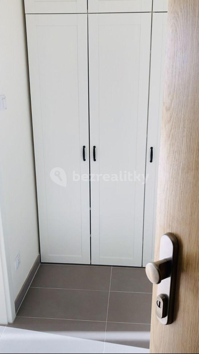 Pronájem bytu 2+kk 37 m², Učňovská, Praha, Praha