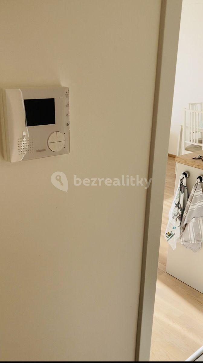 Pronájem bytu 2+kk 37 m², Učňovská, Praha, Praha