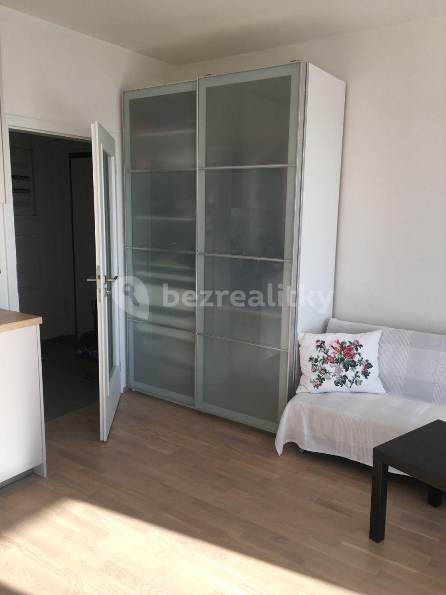 Pronájem bytu 2+kk 37 m², Učňovská, Praha, Praha