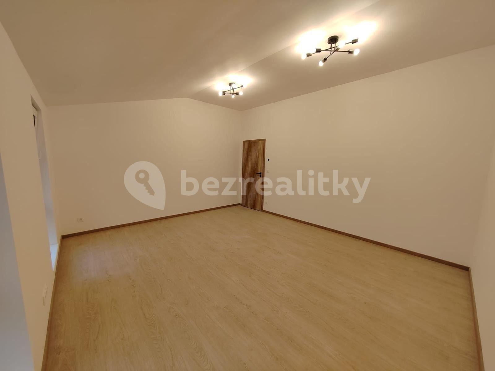 Prodej domu 196 m², pozemek 879 m², U Lesíka, Nová Ves, Středočeský kraj